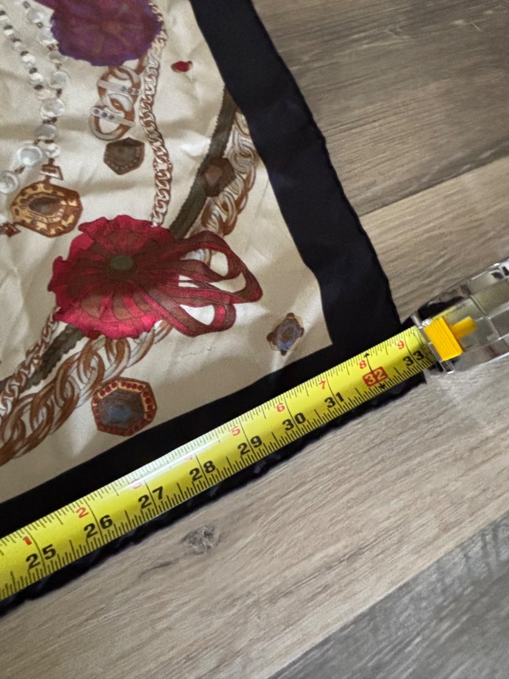 VINTAGE LATE 80'S/90'S LIMITED EXPRESS "COMPAGNIE INTERNATIONALE " SILK SCARF - Picture 6 of 7